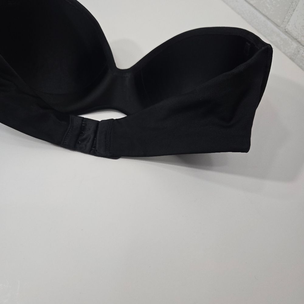 Warner's black strapless bra - Picture 8 of 12